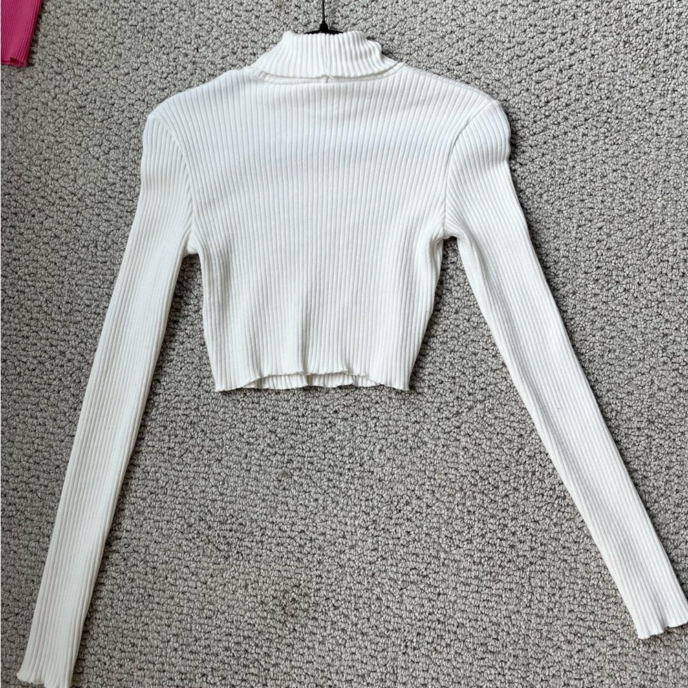 Bershka Cream Ribbed Long Sleeve Crop Top